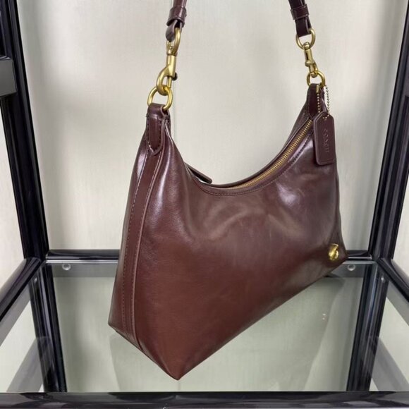 Coach women's shoulder bag size 30*22*11cm - Picture 7 of 9